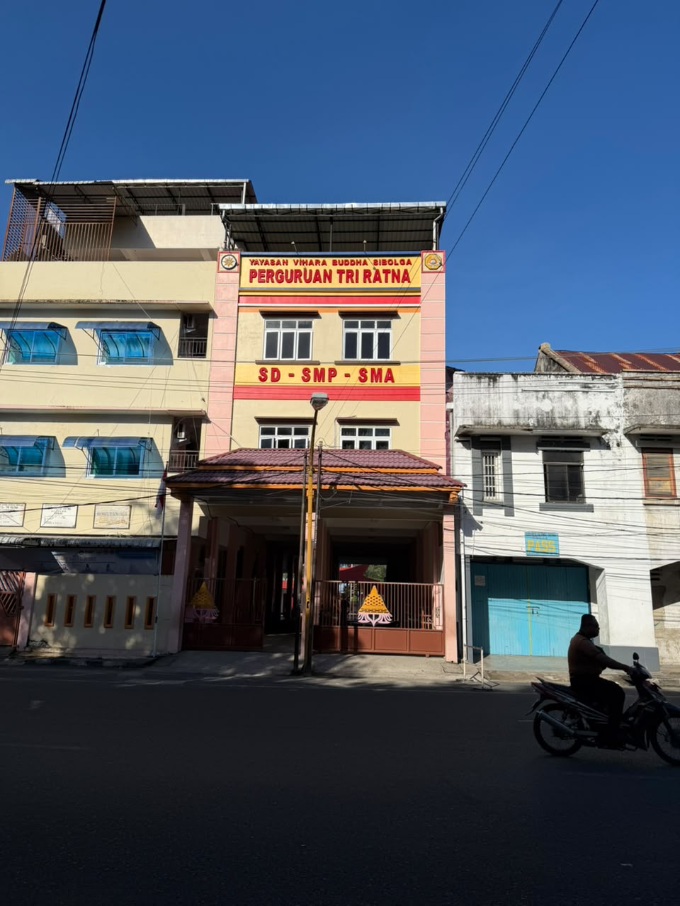 Pergguruan Tinggi Ratna Sibolga